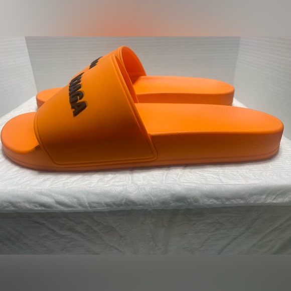 Balenciaga SZ 41E/8US Pool Slide Smooth Rubber Logo in Orange/Black - Picture 6 of 9
